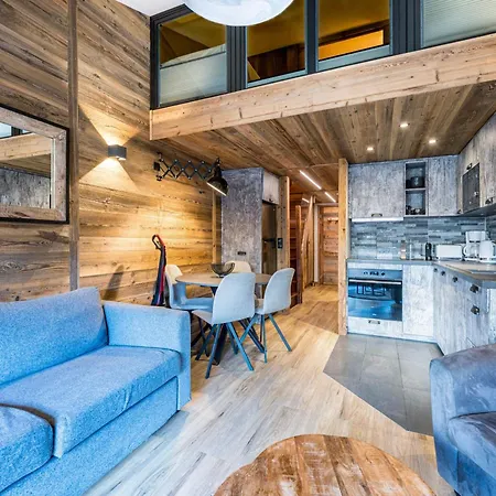 Rénové Avec Balcon Au Centre - Fr-1-518-129 Val-dʼIsère